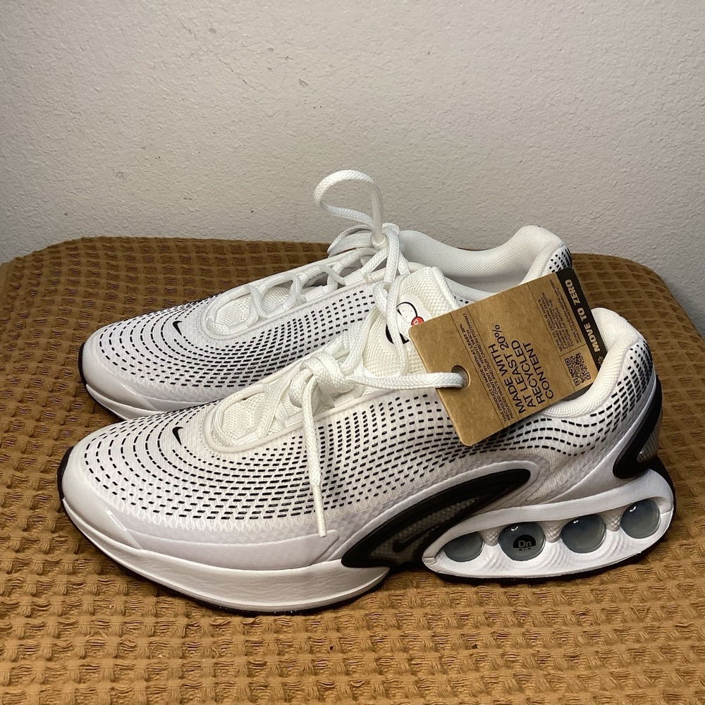 Nike Air Max DN Mens Sz 9 White Photon Dust Metallic Silver Sneakers DV3337-103